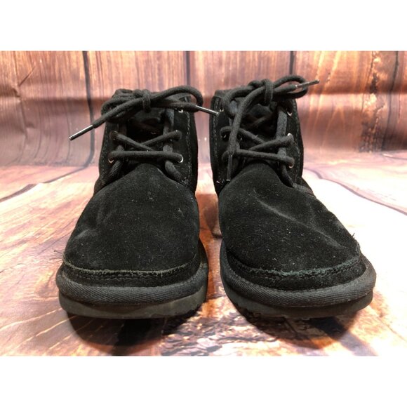 UGG Neumel II Black Suede Lace Up Bootie Lined Youth Kids Boys 5 / 37 (i8j) - Picture 8 of 10
